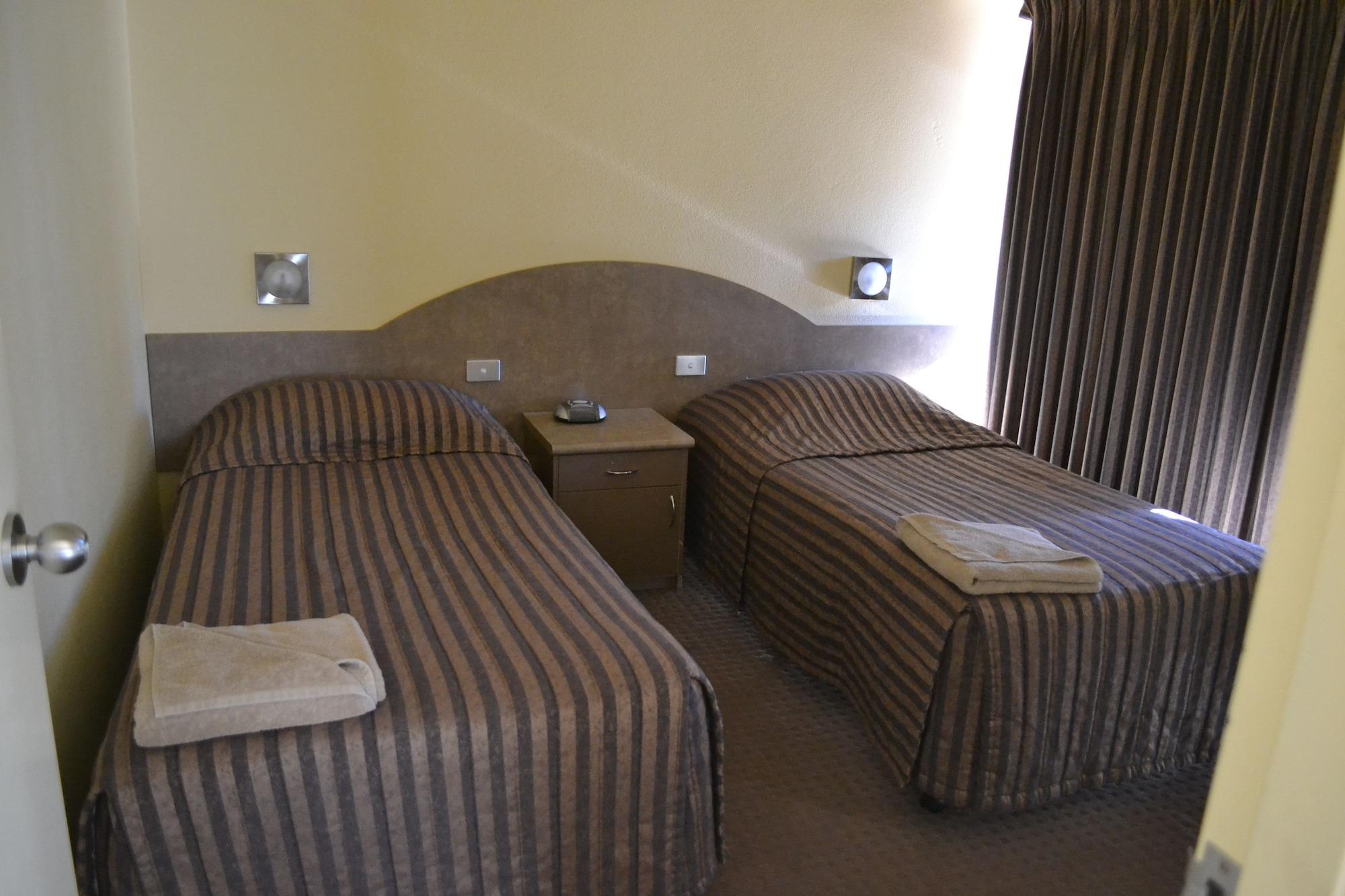 Hotel Yarrawonga Mulwala Golf Club Exterior foto A typical motel room